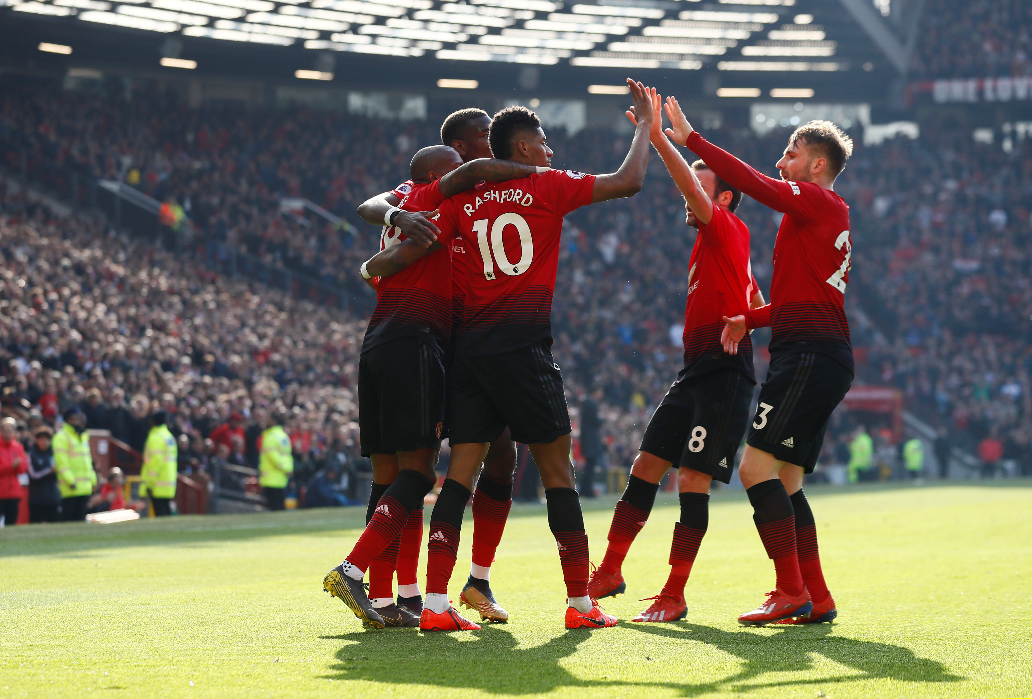 焦点放在建 焦点放在建